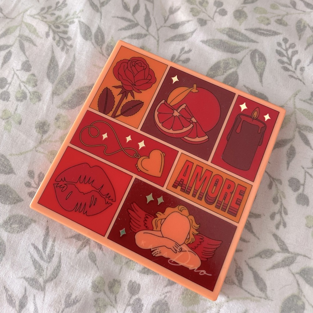 ✨Kara Beauty Amore Eyeshadow Palette✨